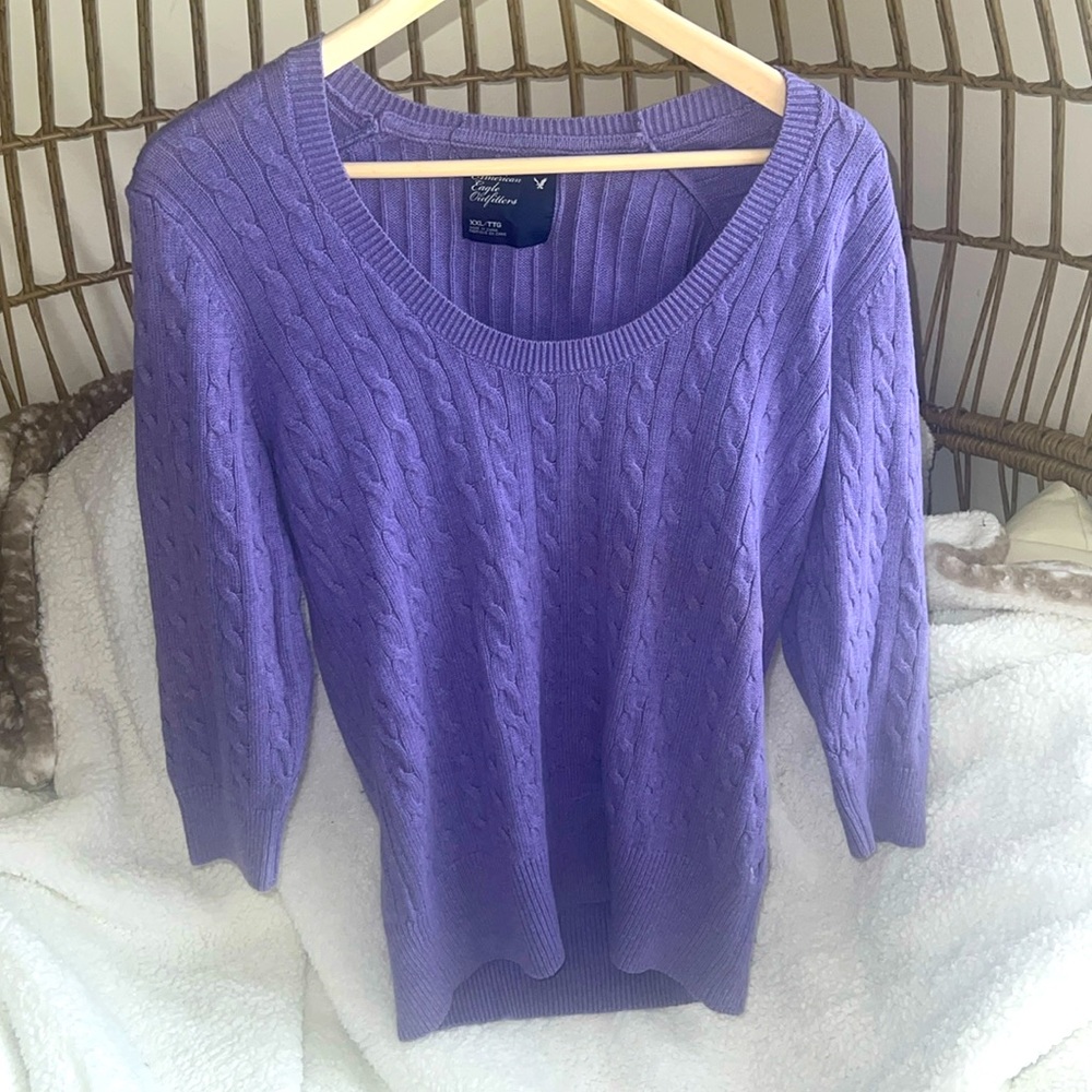 American Eagle Pull Over Sweater (like new)